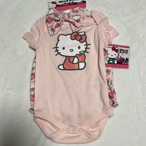 Brand New Hello Kitty Baby Girl Outfit Set Size 6-9 Months